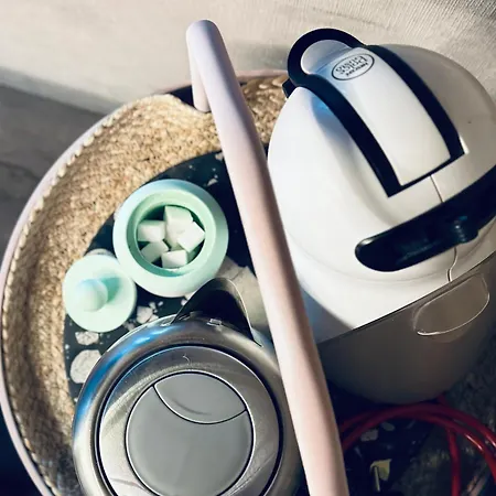 Hébergement de vacances Amazing Little House On An Island With Garden Riga