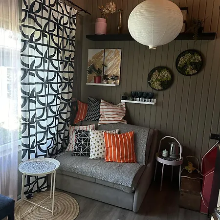 Amazing Little House On An Island With Garden Ferienhaus