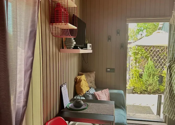 Amazing Little House On An Island With Garden 別荘 リガ