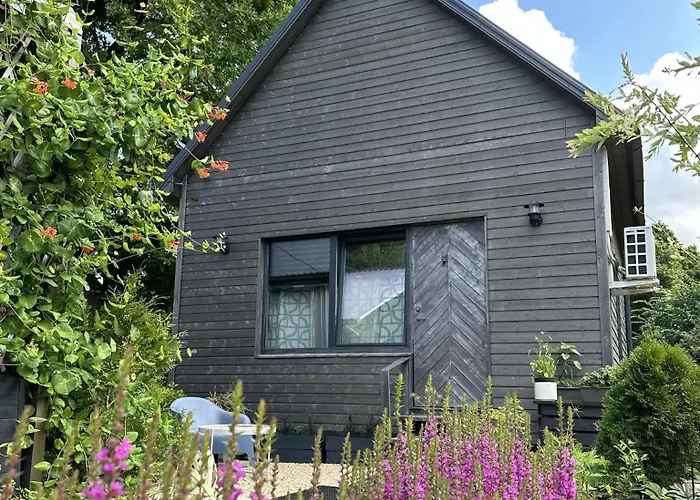 別荘 Amazing Little House On An Island With Garden *