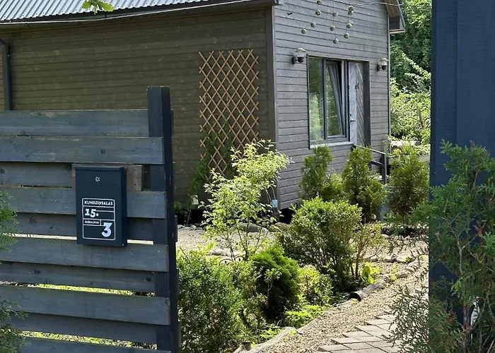 Amazing Little House On An Island With Garden 別荘 リガ