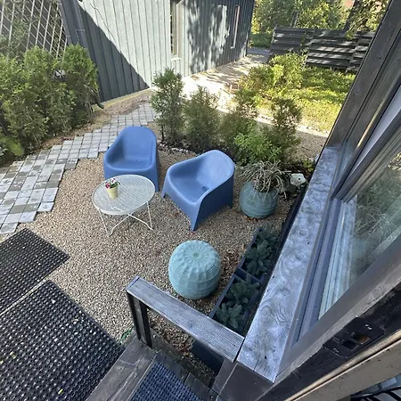 Semesterbostad Amazing Little House On An Island With Garden