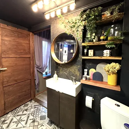 Amazing Little House On An Island With Garden Semesterbostad