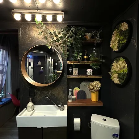 Amazing Little House On An Island With Garden Σπίτι διακοπών