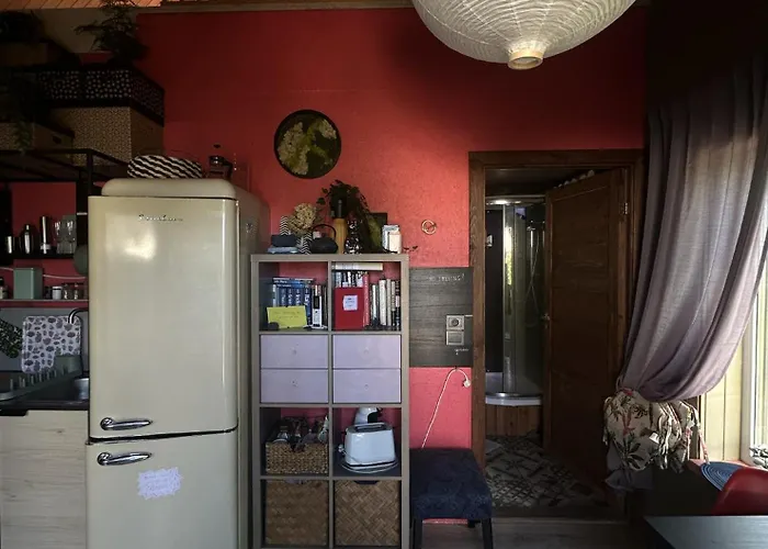 Brīvdienu mājas Amazing Little House On An Island With Garden